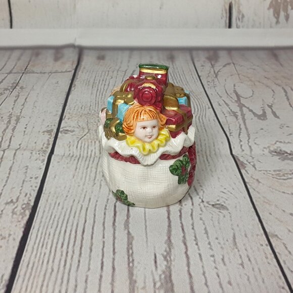 Fitz And Floyd 1996 OMNIBUS Ceramic Santa & Toy Sack Salt & Pepper Shaker Set - Picture 7 of 14